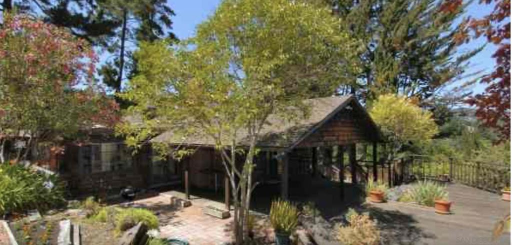 9 Middle Rd Property Photo 1