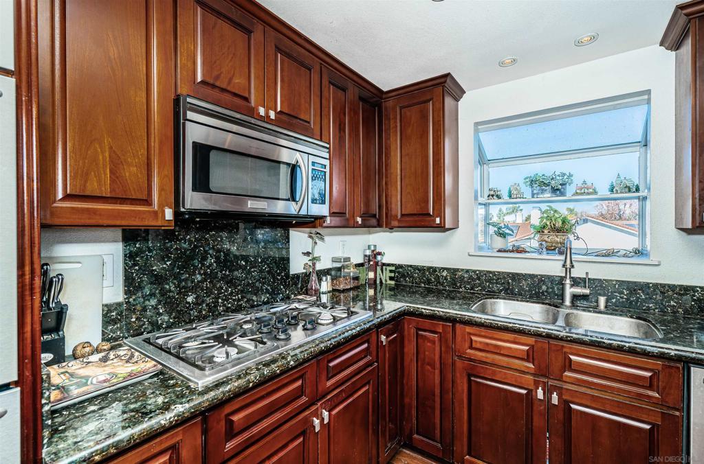 675 Dewane Drive Property Photo 8