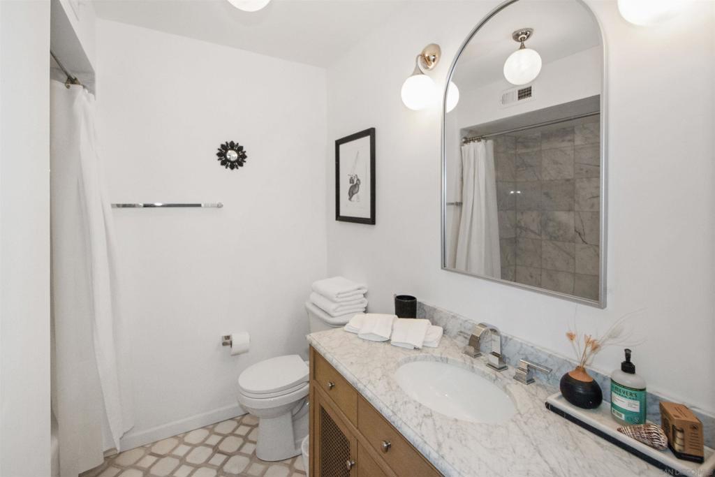 1720 Avenida Del Mundo 501 Property Photo 12