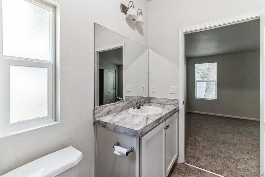 22899 Byron Rd 35 Property Photo 10