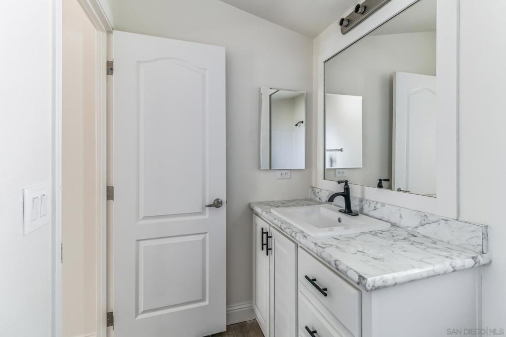 22899 Byron Rd 77 Property Photo 10