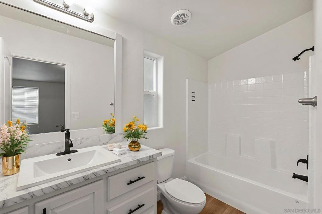 22899 Byron Rd 77 Property Photo 17
