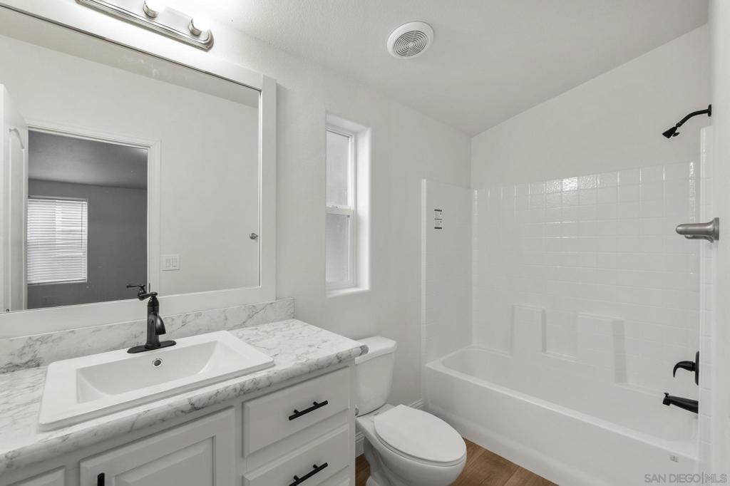 22899 Byron Rd 77 Property Photo 18