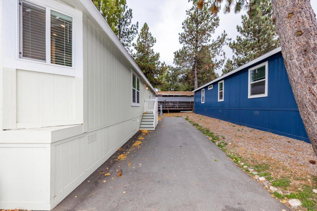 22899 Byron Rd 77 Property Photo 33