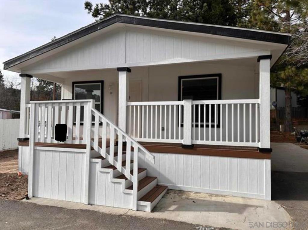 22899 Byron Road 29 Property Photo 1