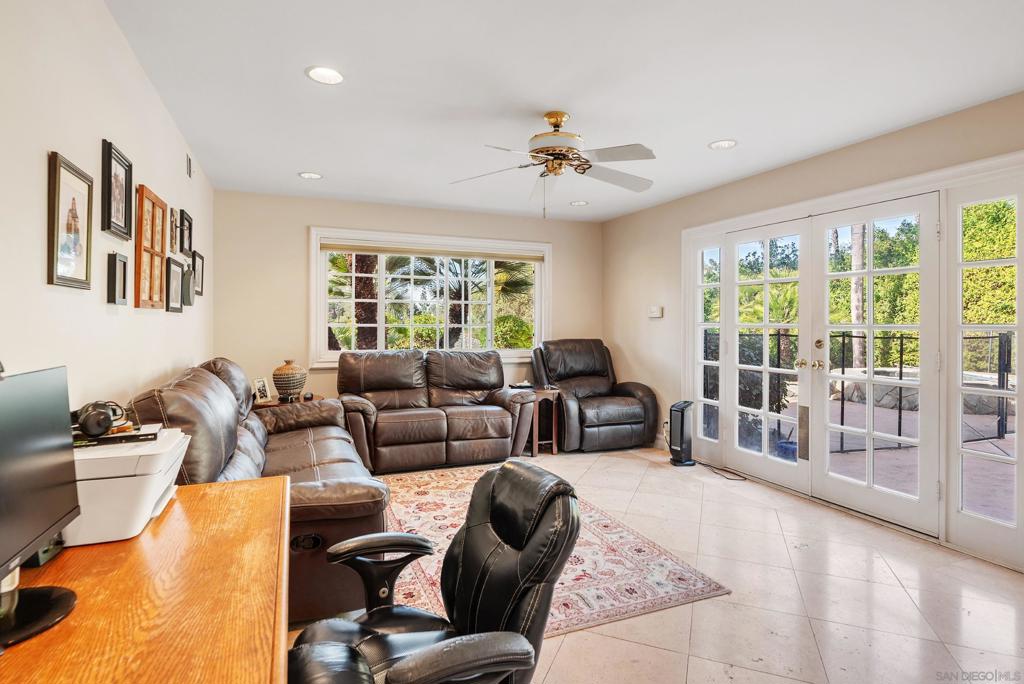 13338 Arroya Vista Property Photo 18