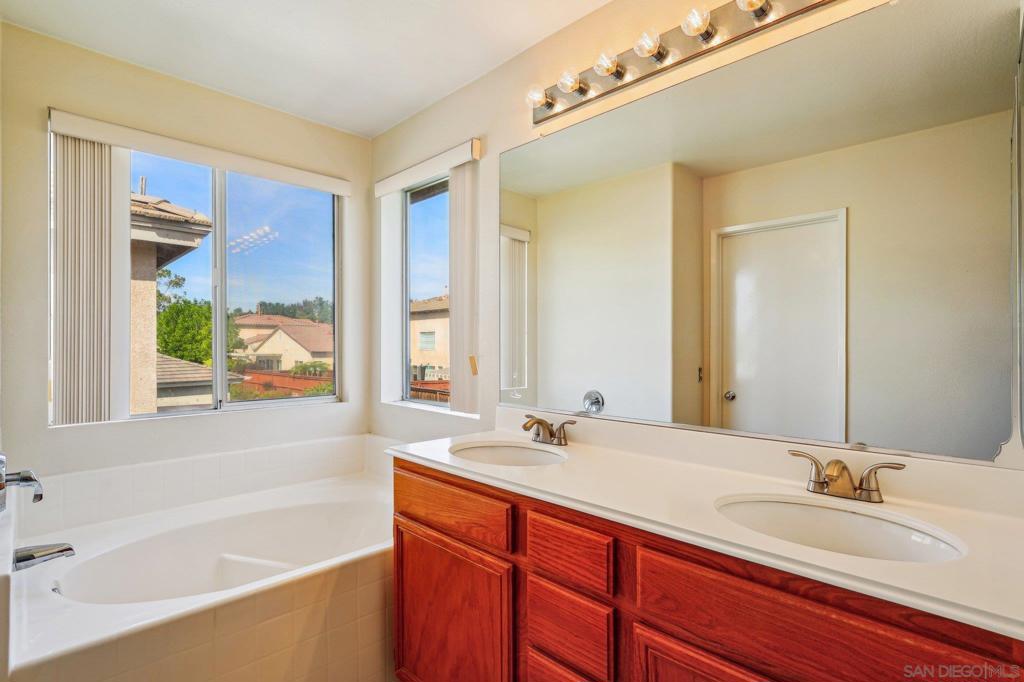 43166 Sereno Dr Property Photo 25