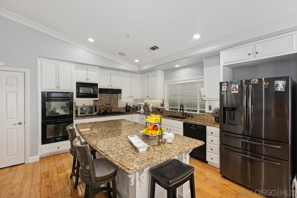 10021 Destiny Mountain Ct Property Photo 5
