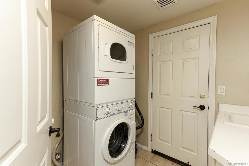 2905 Greystone Ct Property Photo 61