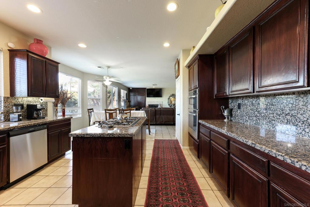 2905 Greystone Ct Property Photo 73
