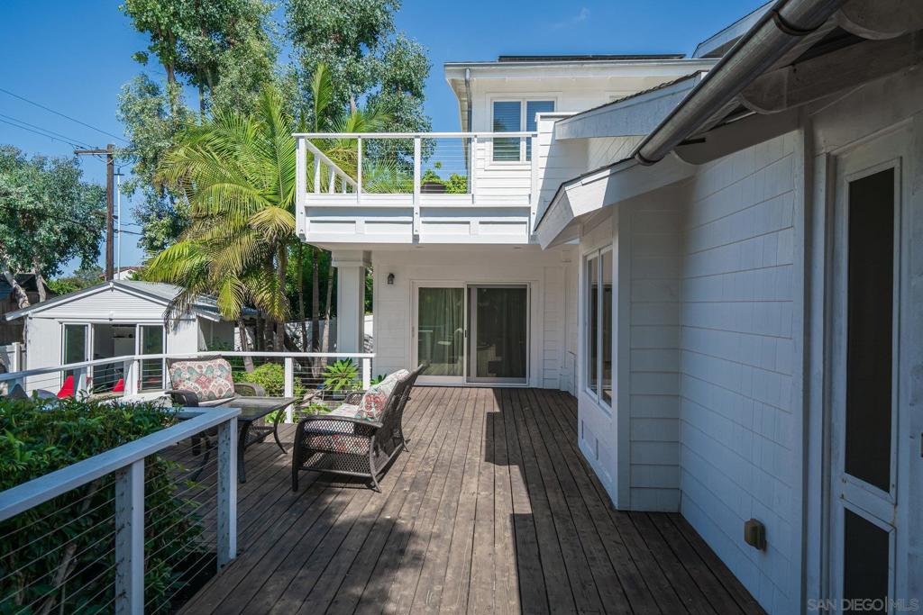 684 Arden Dr Property Photo 4