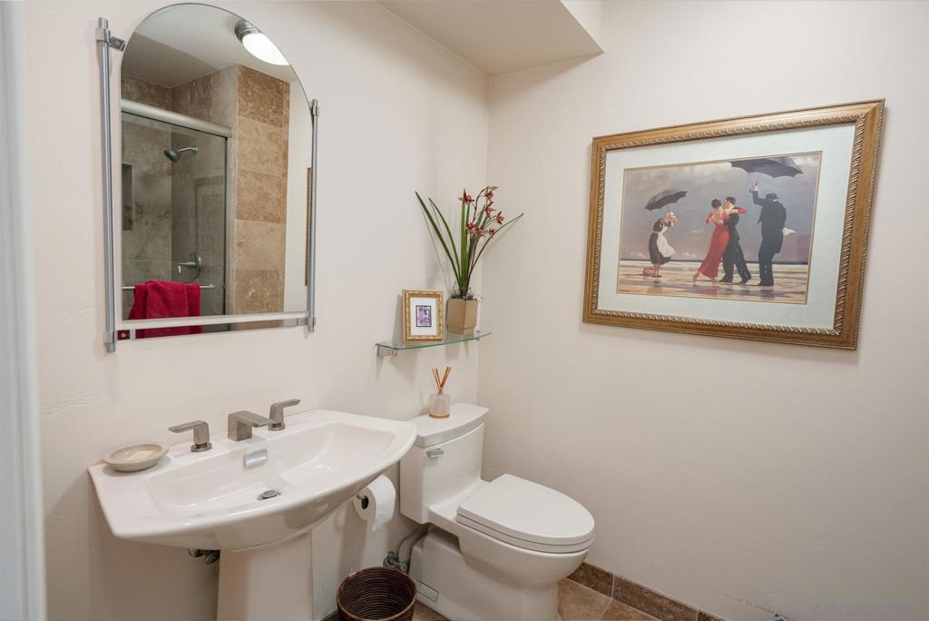 684 Arden Dr Property Photo 33