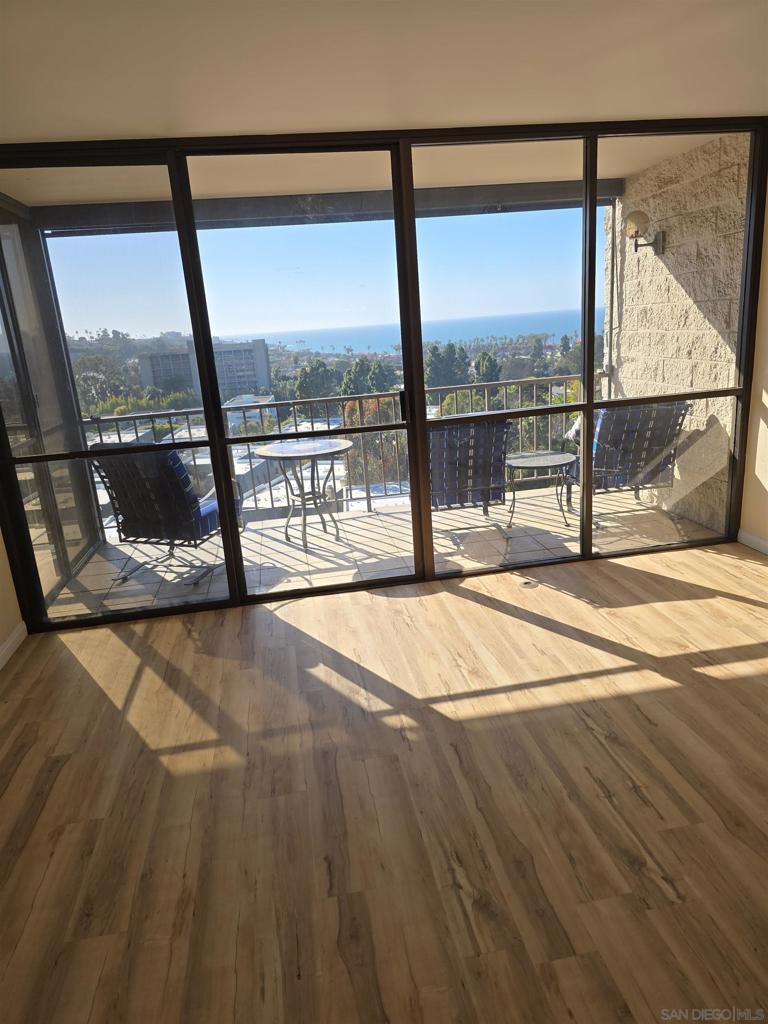 2500 Torrey Pines 802 Property Photo 8