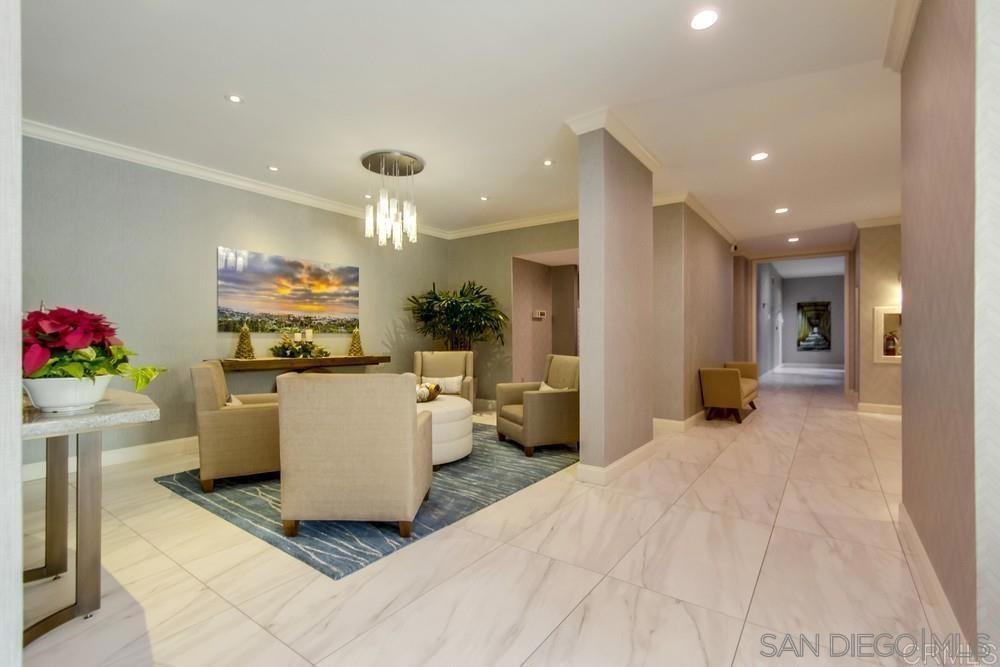 2500 Torrey Pines 802 Property Photo 21
