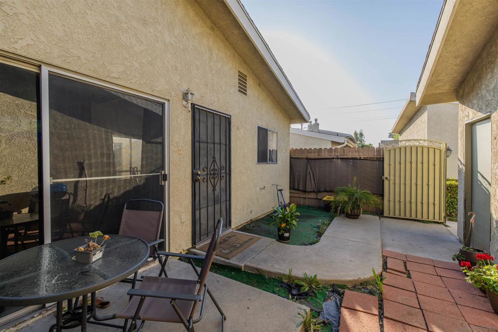 1984 Buena Vista St Property Photo 8