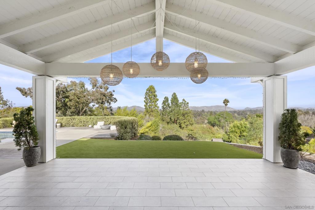 5508 Avenida Maravillas Property Photo 7