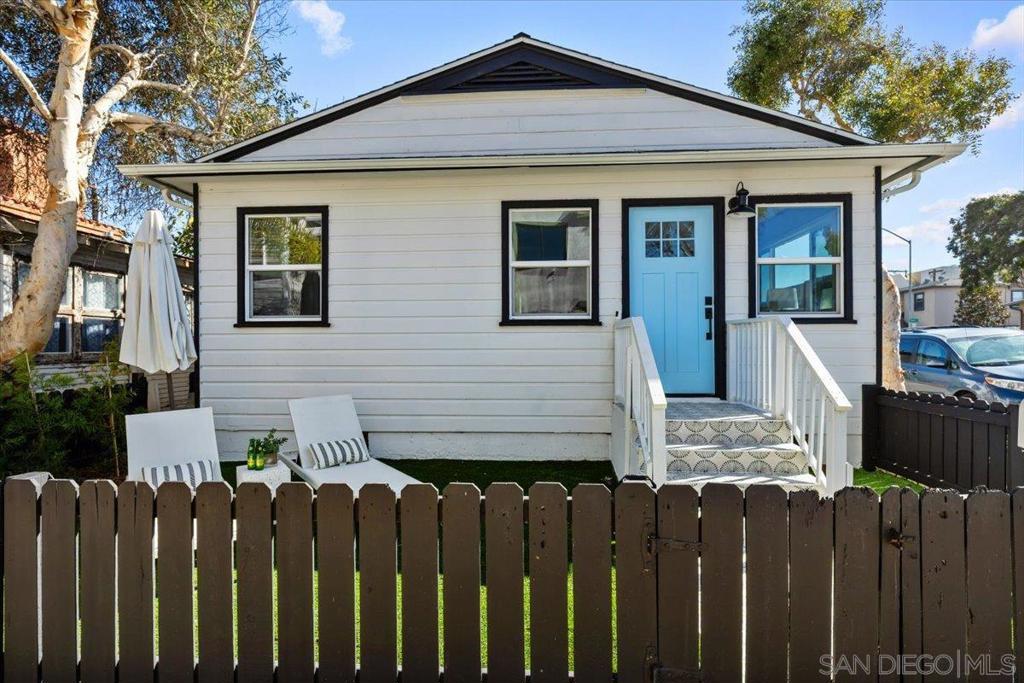 803 Vanitie Ct Property Photo 1
