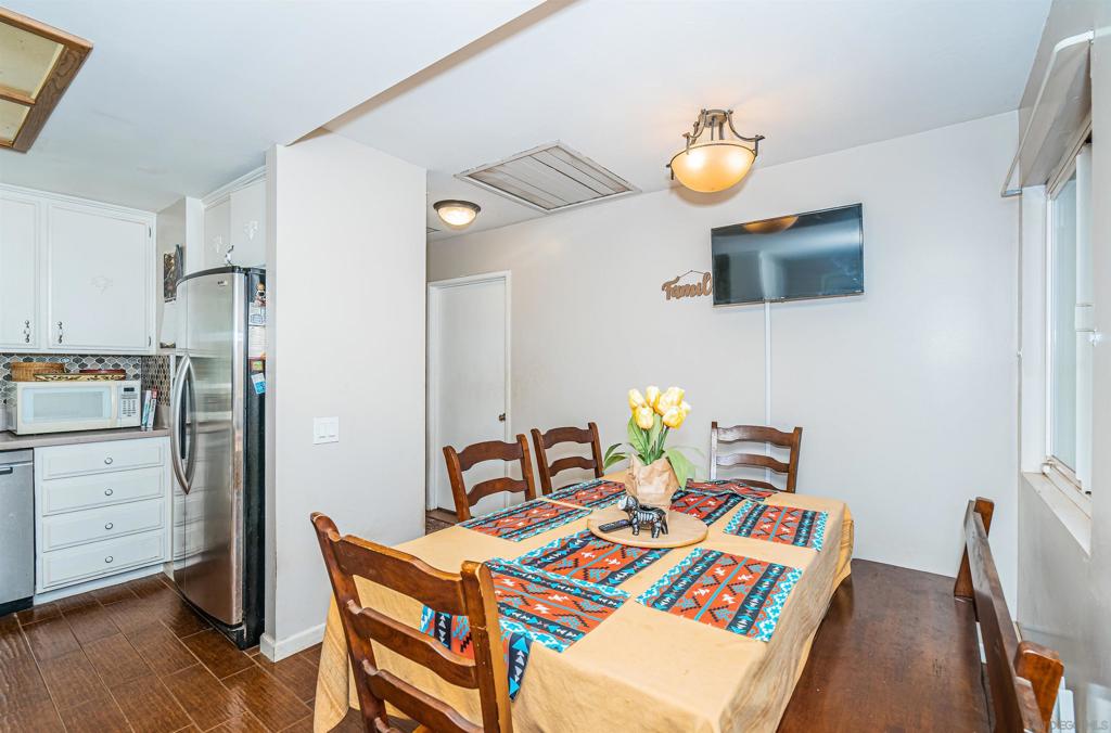 20521 Manzanita Way Property Photo 10