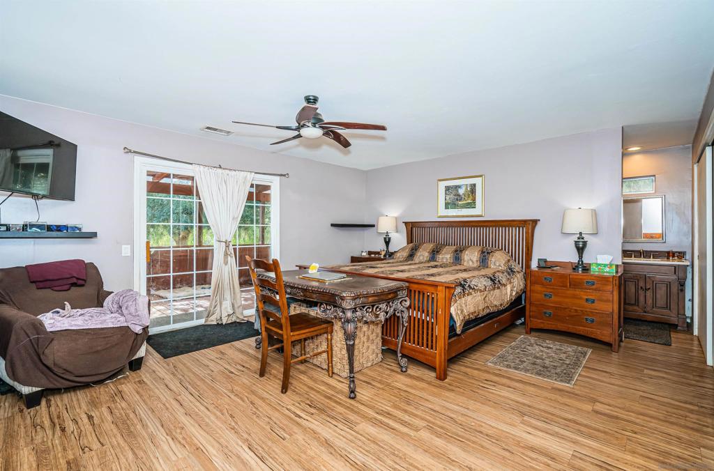 20521 Manzanita Way Property Photo 11