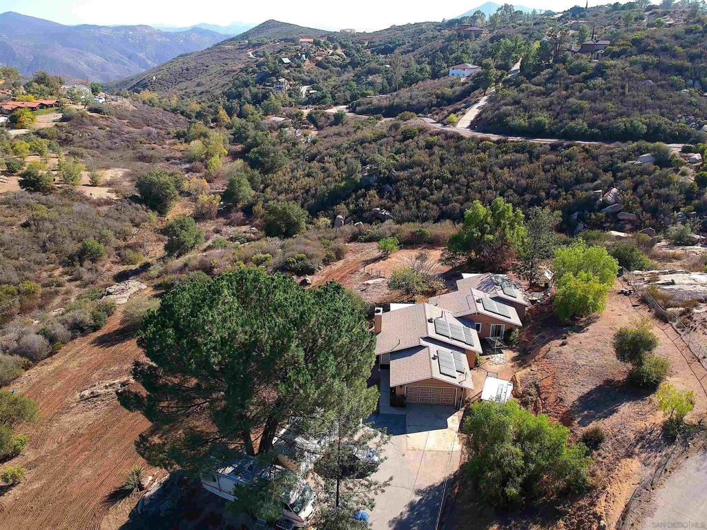 20521 Manzanita Way Property Photo 32