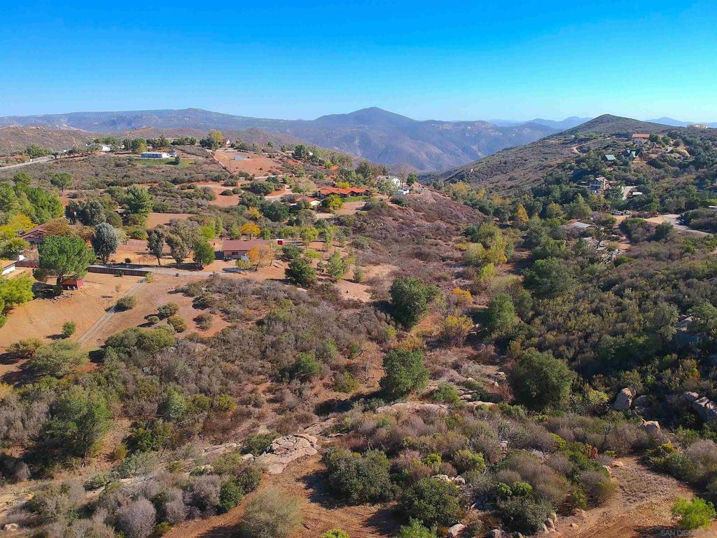 20521 Manzanita Way Property Photo 33