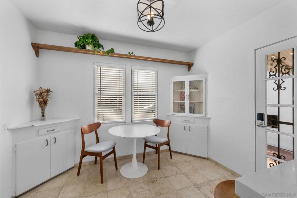 4264 Biona Place Property Photo 12