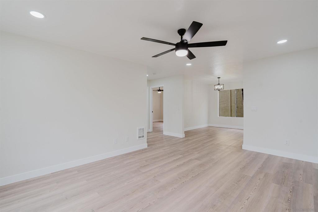 1637 Pentecost Way 1 Property Photo 3