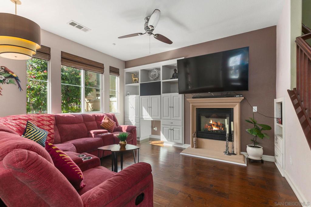 16913 New Rochelle Way #80 Property Photo 4