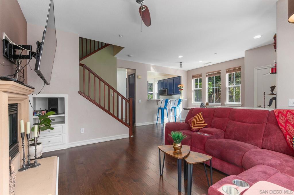 16913 New Rochelle Way #80 Property Photo 5