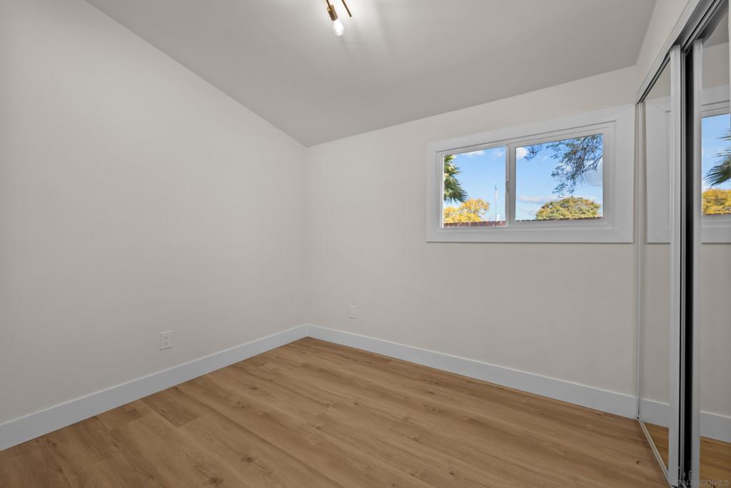 2631 Raymell Dr Property Photo 16