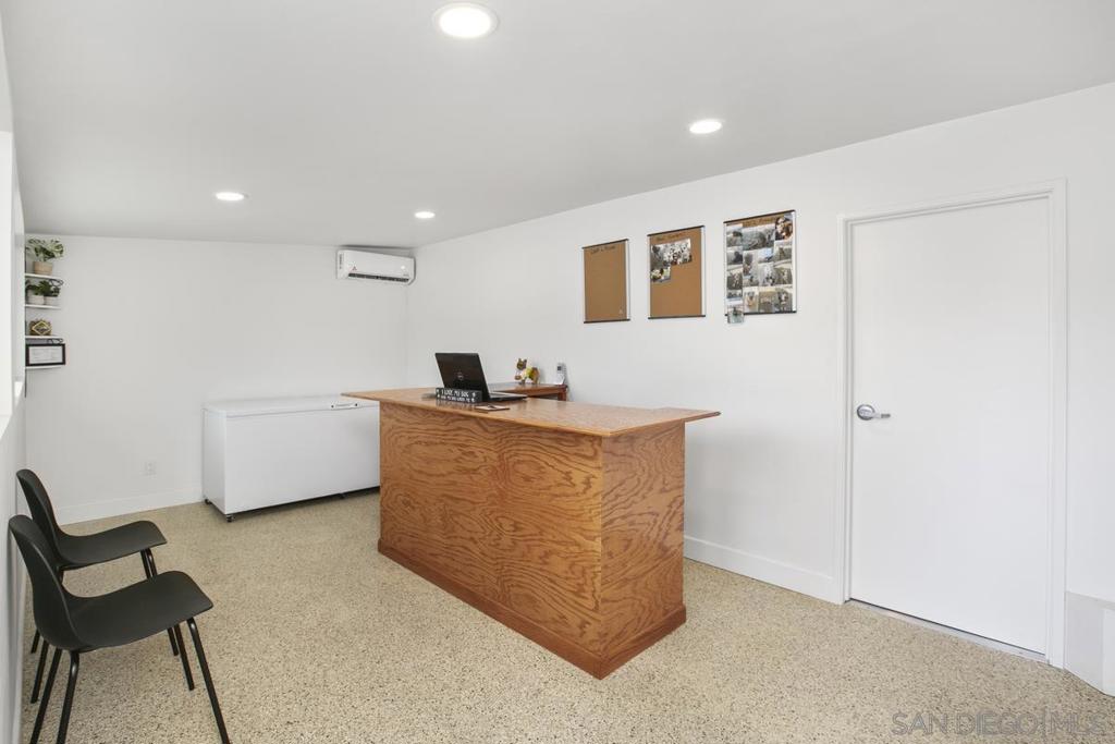 10631 Prospect Ave Property Photo 3