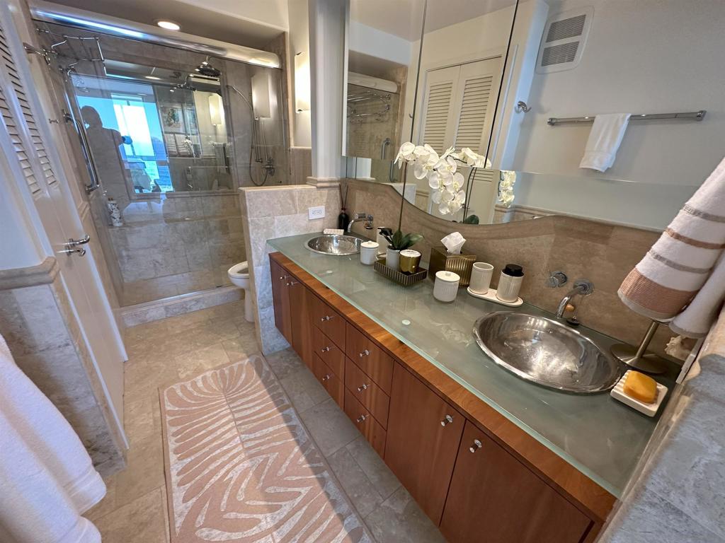 1780 Avenida Del Mundo 1104 Property Photo 6