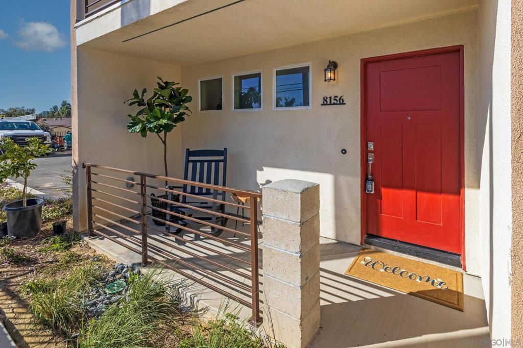 8156 Golden Ave Property Photo