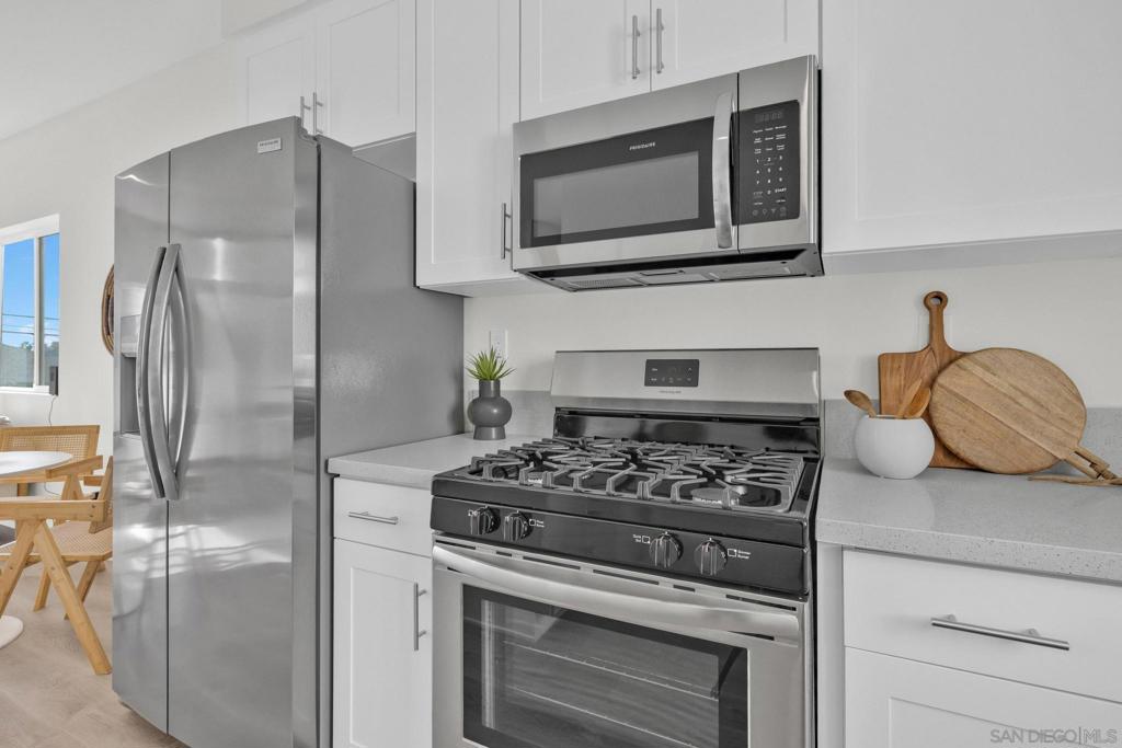 8156 Golden Ave Property Photo 15