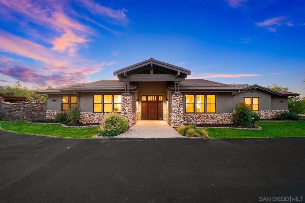 32070 Via Vera Property Photo 2