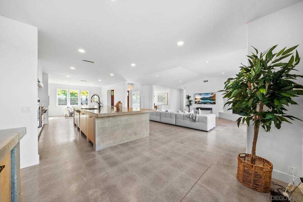 32070 Via Vera Property Photo 18