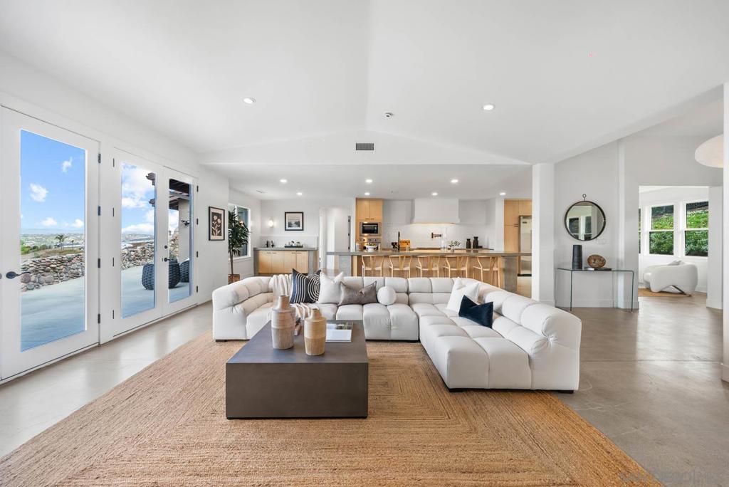 32070 Via Vera Property Photo 24