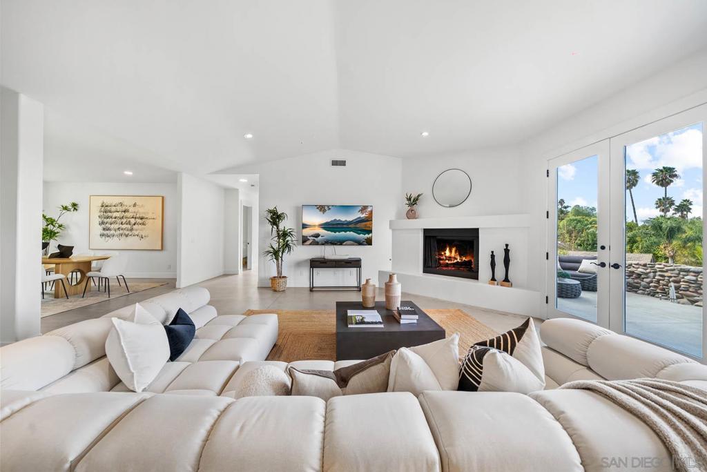 32070 Via Vera Property Photo 27