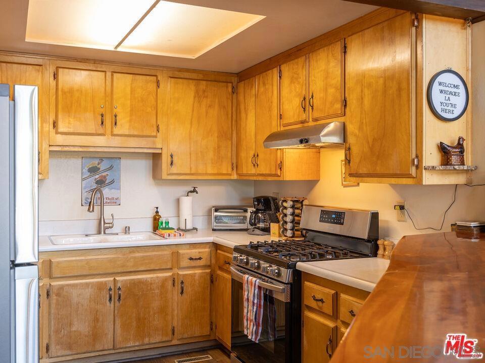 661 Modoc Property Photo 16