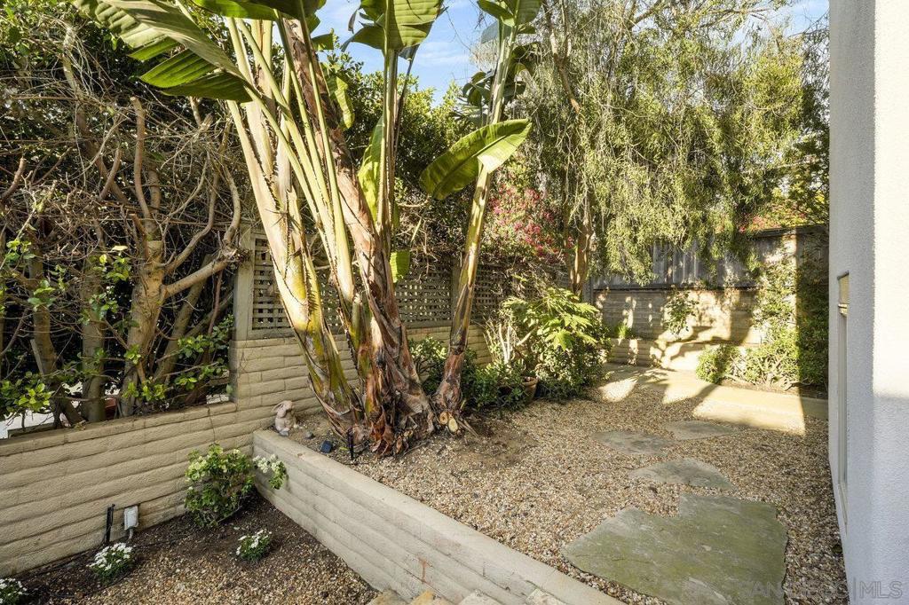126 7th St Property Photo 30