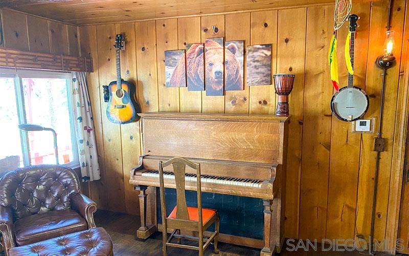657 Modoc Drive Property Photo 8