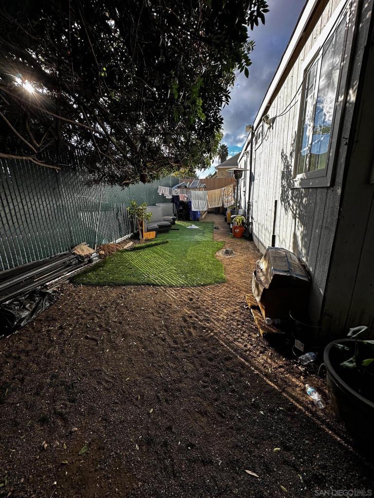 1721 29 Commercial St Property Photo 4