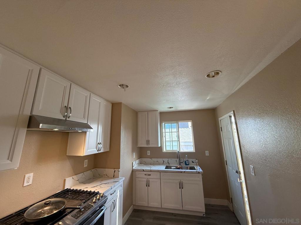 1721 29 Commercial St Property Photo 13