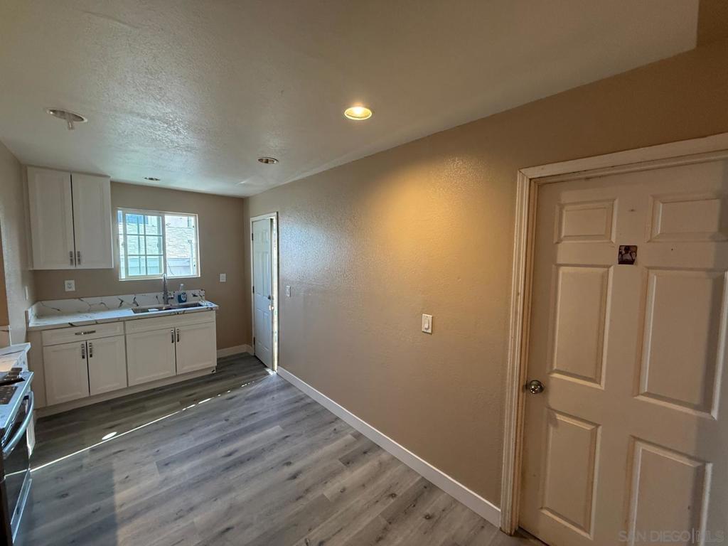 1721 29 Commercial St Property Photo 15