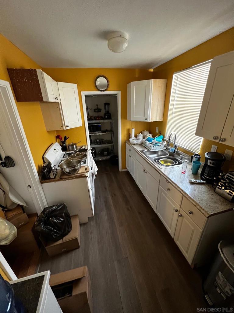 1721 29 Commercial St Property Photo 16
