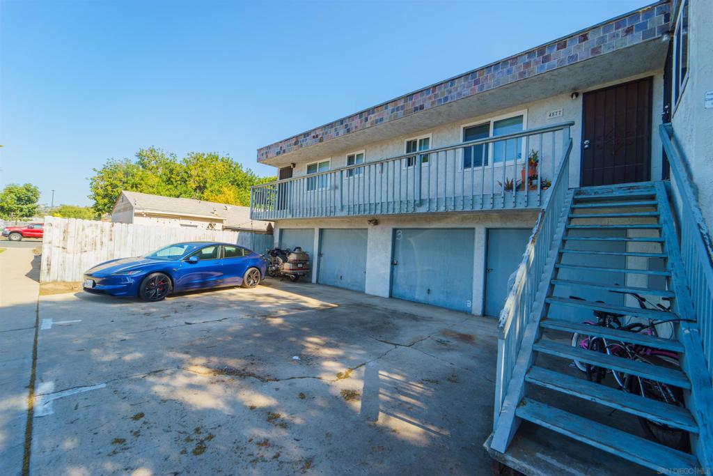1505 Felspar St Property Photo 10