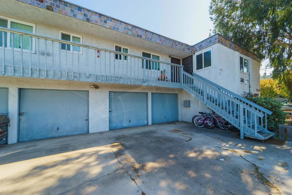 1505 Felspar St Property Photo 11