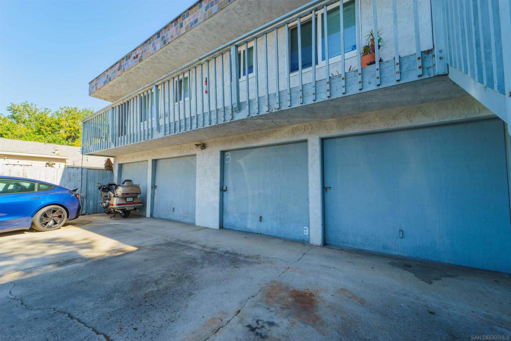 1505 Felspar St Property Photo 13