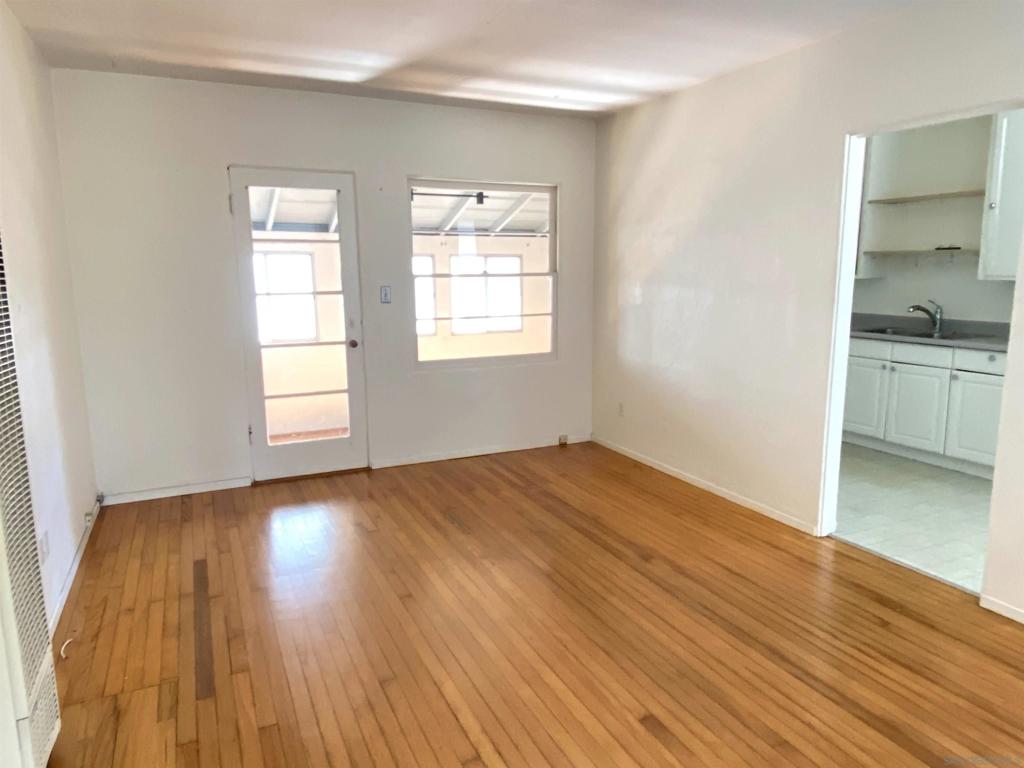 1505 Felspar St Property Photo 17