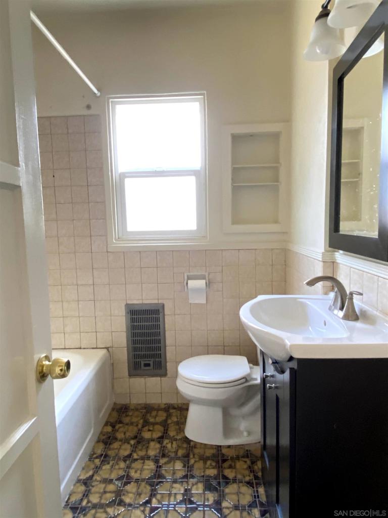 1505 Felspar St Property Photo 19